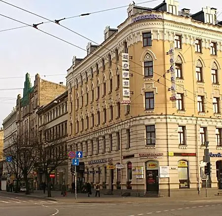 Irina Отель 3*
