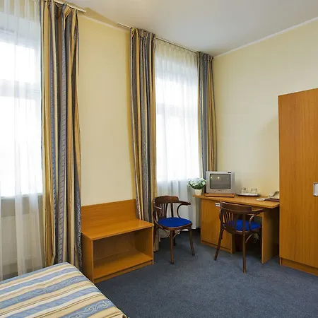 Hotel Irina 3*